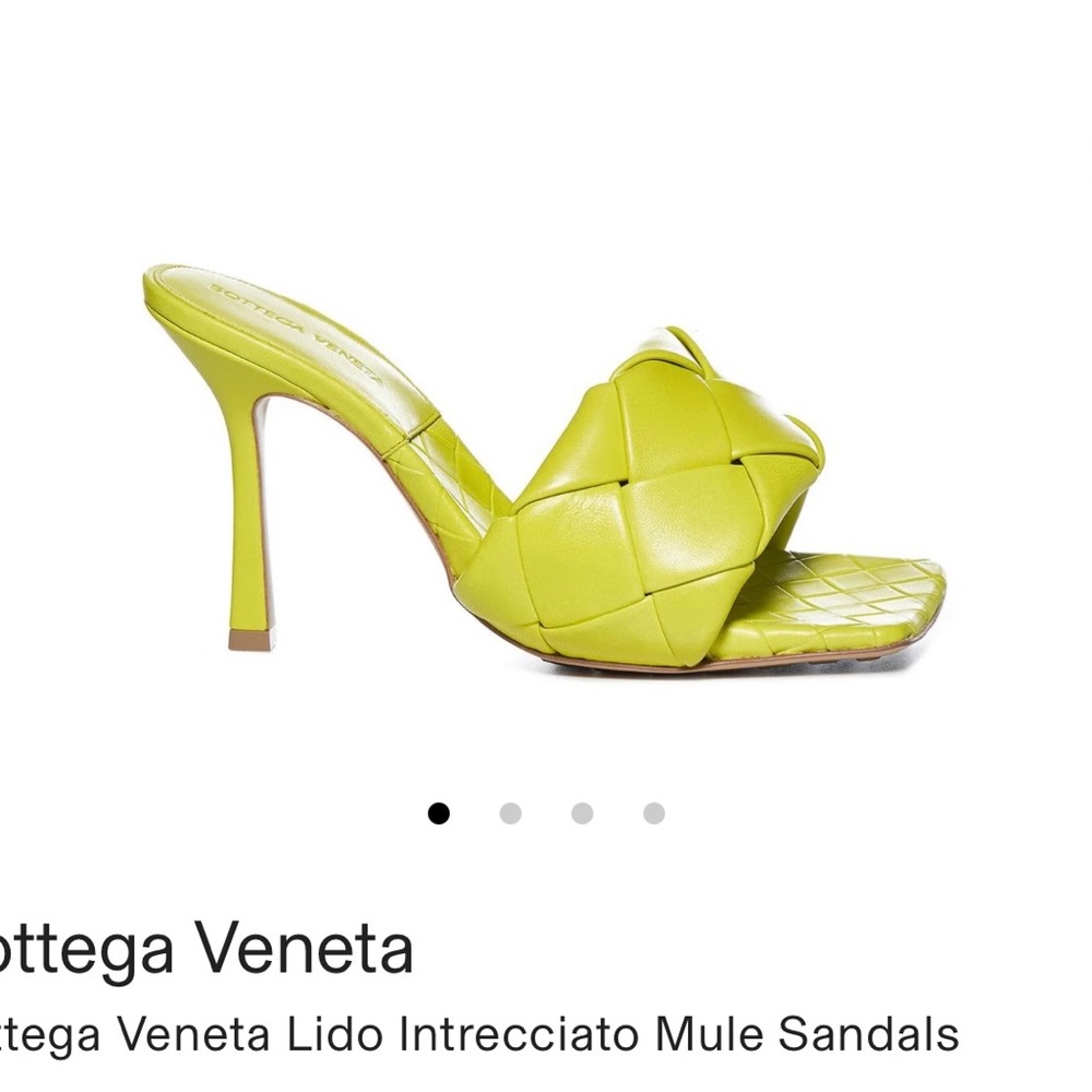 Bottega Veneta
Bottega Veneta Lido Intrecciato Mule Sandals